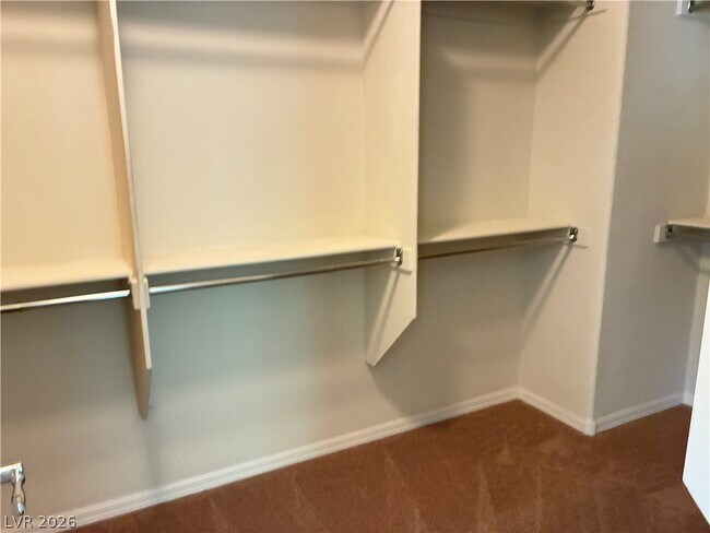 Building Photo - 2237 Canyonville Dr
