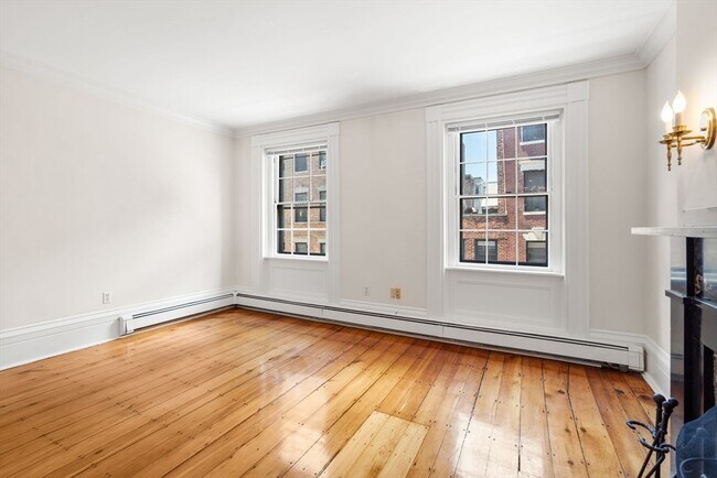 Building Photo - 93 W Cedar St