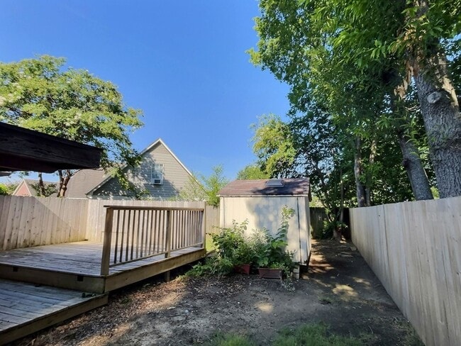 Building Photo - 244 Saybrook Cove