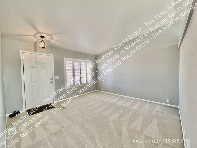 Building Photo - 5719 Ansel Dr