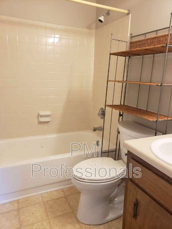 Building Photo - 1430 Timber Valley Dr