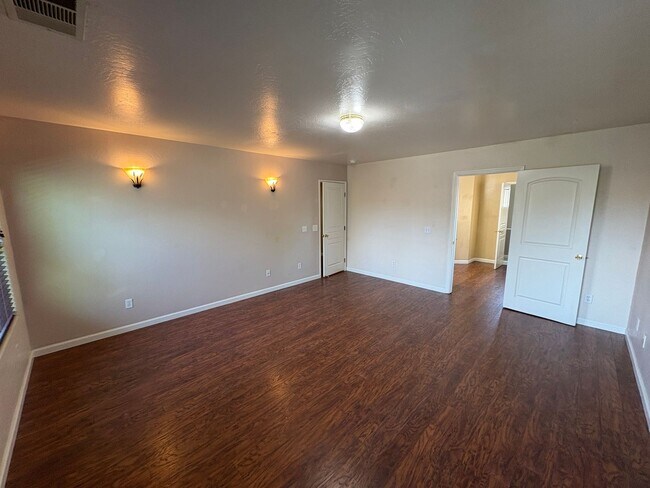 Building Photo - Two story home in SW Visalia coming soon!