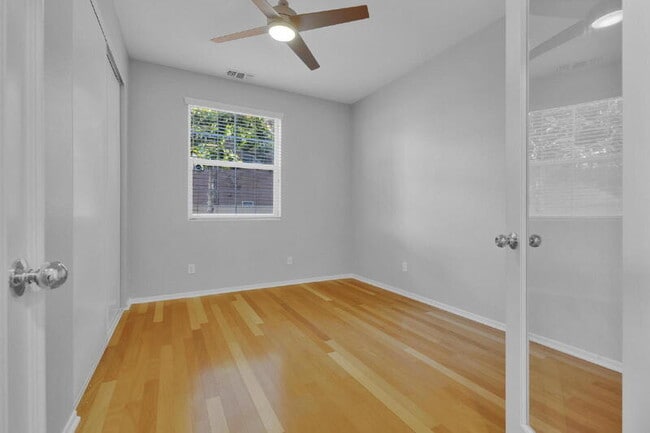 Building Photo - 1423 Caminito Garibay