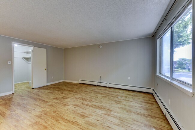 Building Photo - 774 19th St