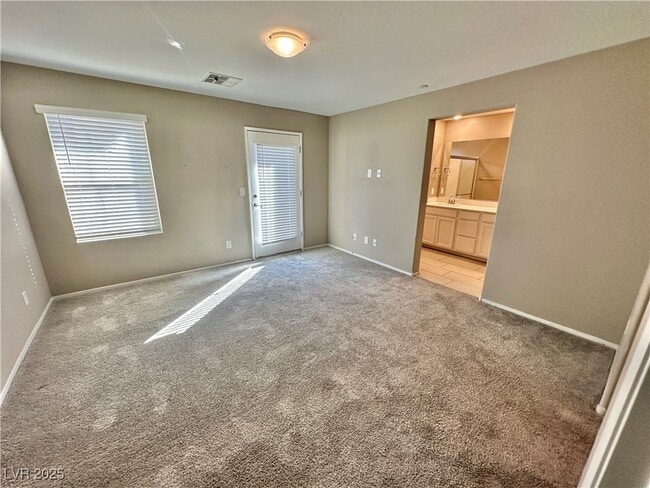 Building Photo - 49 Alamere Falls Dr