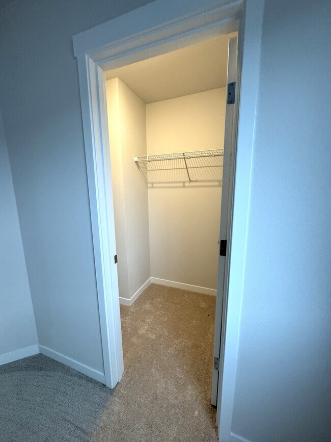 Building Photo - 15083 NW Ethel Ln