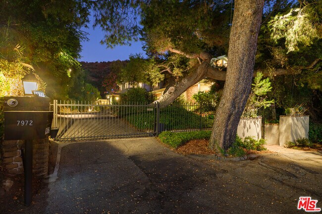 Building Photo - 7972 Mulholland Dr