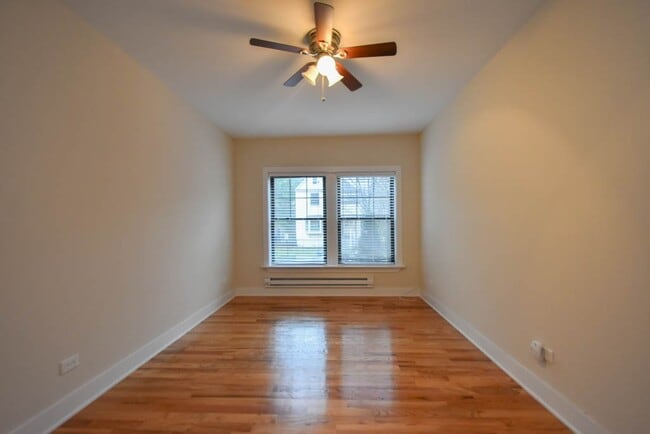 Building Photo - 1034 Dempster St