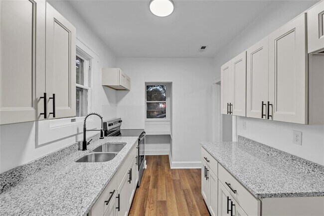 Building Photo - 416 Maryland Ave