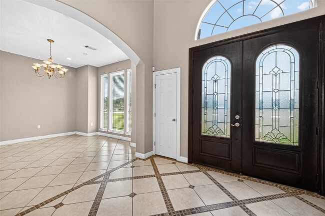 Building Photo - 13819 Lakeview Meadow Dr