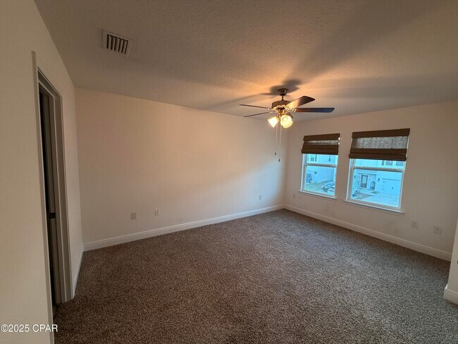 Building Photo - 544 Melrose Wy