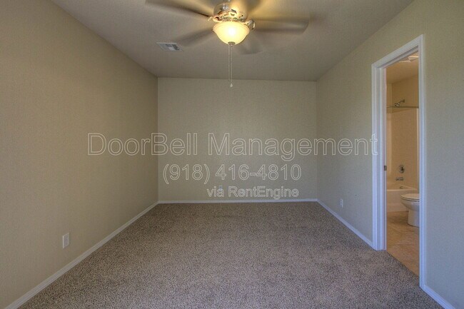 Building Photo - 5712 N 34th St