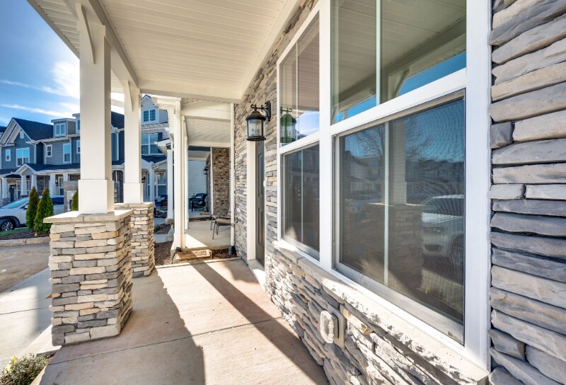 Building Photo - 1229 Hope Village Way
