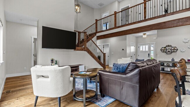 Building Photo - 2545 Fryingpan Dr