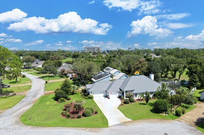 Building Photo - 625 Amberjack Dr