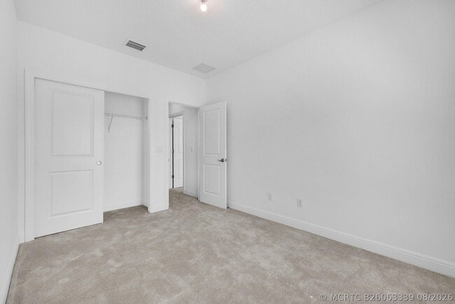 Building Photo - 540 Sanderling Cir