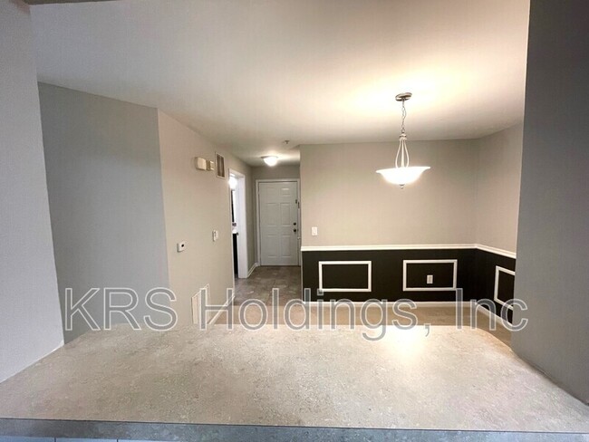Building Photo - 1037 Gardenview Loop