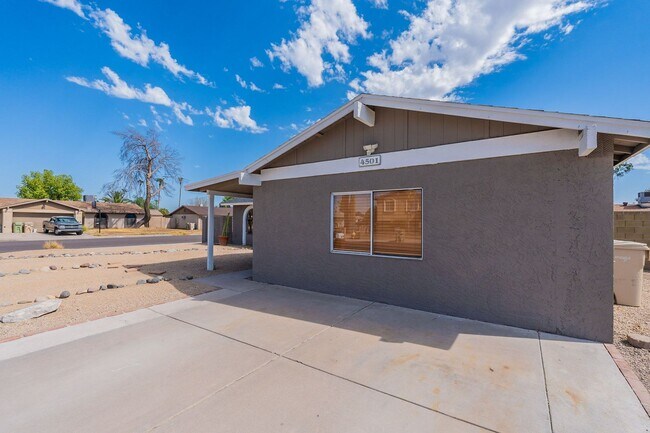 Building Photo - 4501 W Cinnabar Ave