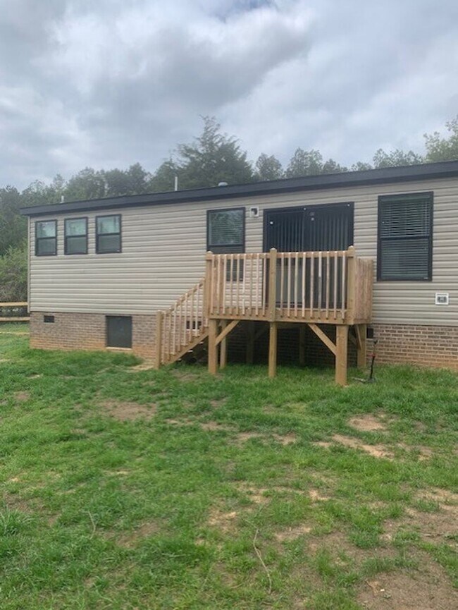 Building Photo - 561 Morris Bridge Rd