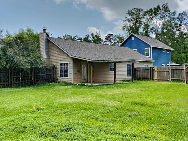 Building Photo - 906 Crystal River