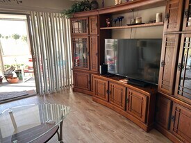 Building Photo - 2727 N Wickham Rd