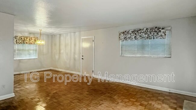 Building Photo - 6243 Randia Dr