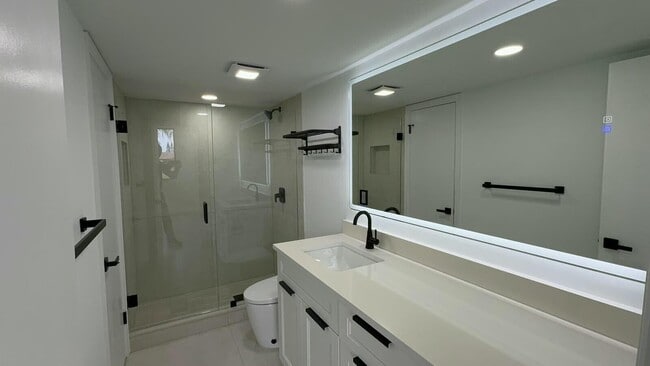 Building Photo - 4483 Luxemburg Ct