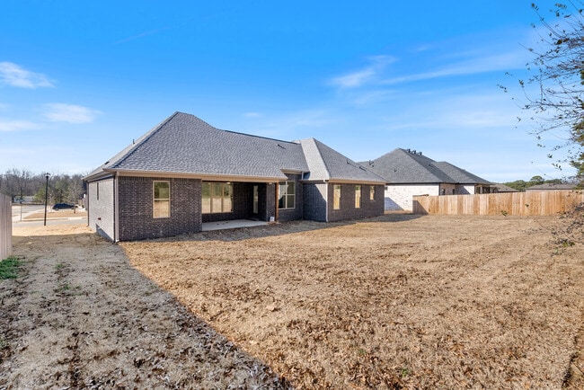 Building Photo - 19 Denali Dr