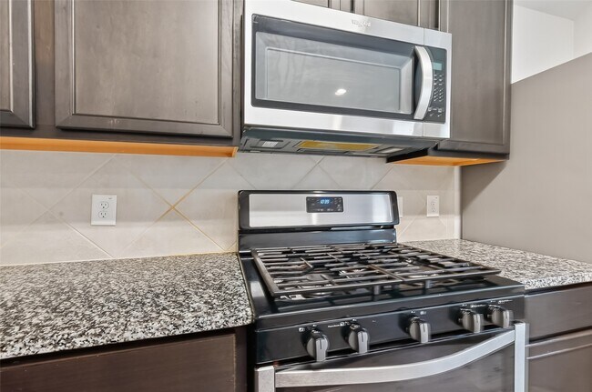 Building Photo - 23622 Buttress Root Dr