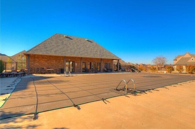 Building Photo - Amazing- Transitional Style Home with Custom Finishes w/ Community Pool- Gated- Edmond Schools
