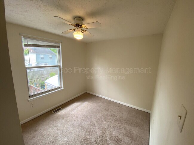Building Photo - 4749 Hedrick Ln