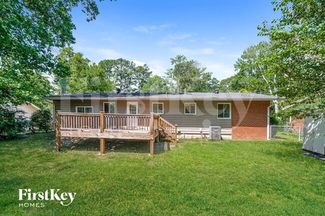 Building Photo - 129 Briar Grove Dr