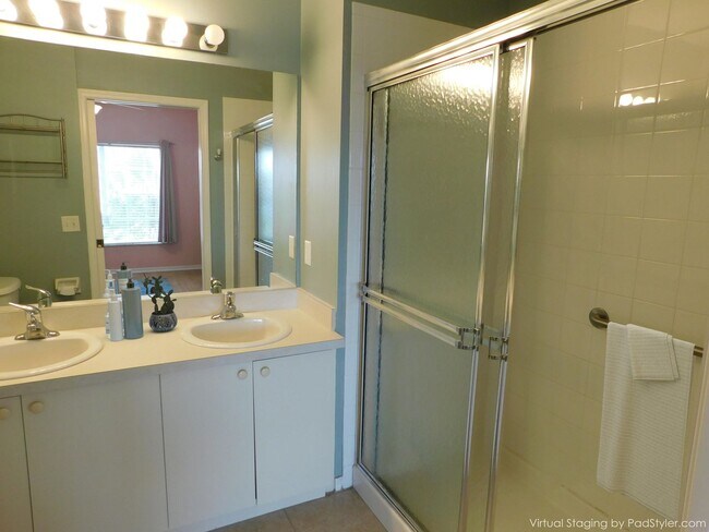 Building Photo - Heritage Lakes Gated 3 bedroom Condominium...