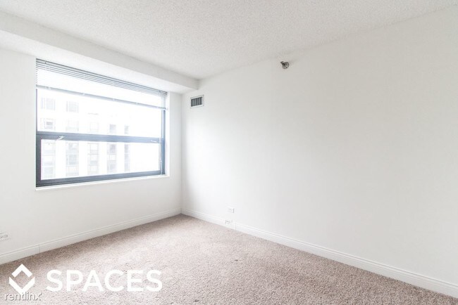 Building Photo - 1133 N Dearborn St