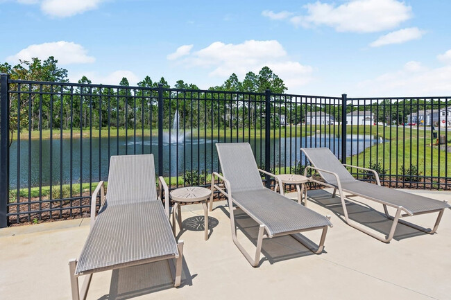 Building Photo - 206 Piper Cv