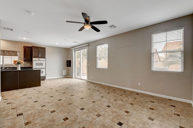 Building Photo - 4 bedroom cul-de-sac home in Henderson!
