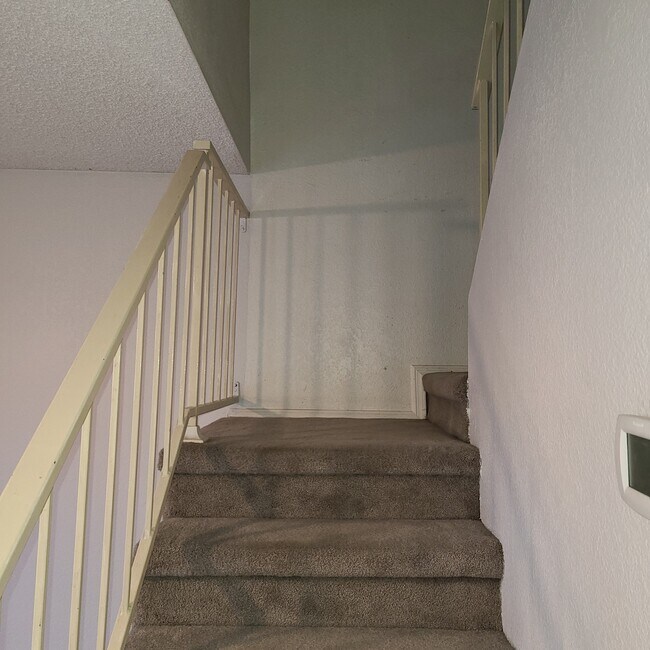 Building Photo - 3491 N Arizona Ave