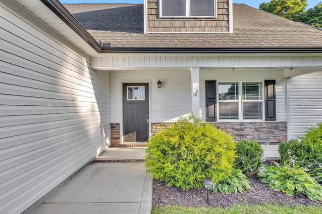 Building Photo - 630 Osprey Landing Dr
