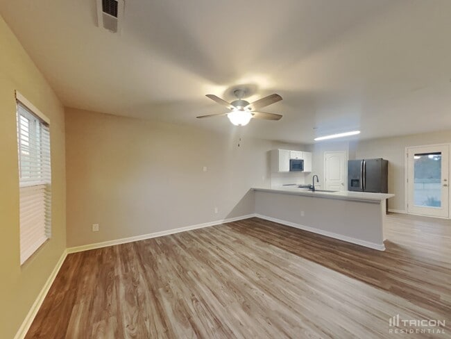 Building Photo - 659 Scarlet Leaf Ln.