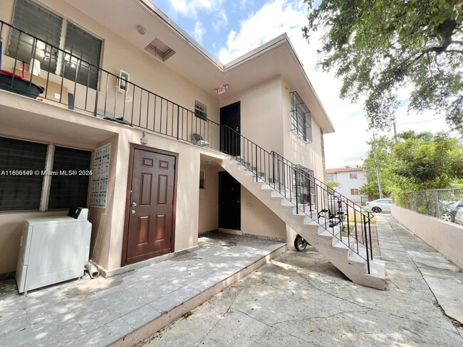 Building Photo - 1828 NW 19th St