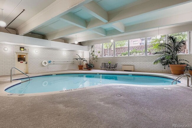 Building Photo - 555 E 10th Ave