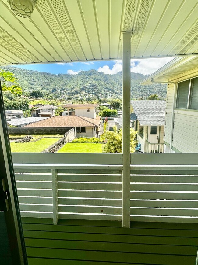 Building Photo - 3313 Manoa Rd