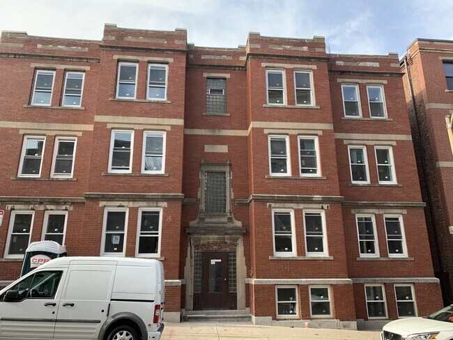 Building Photo - 121 Allston St