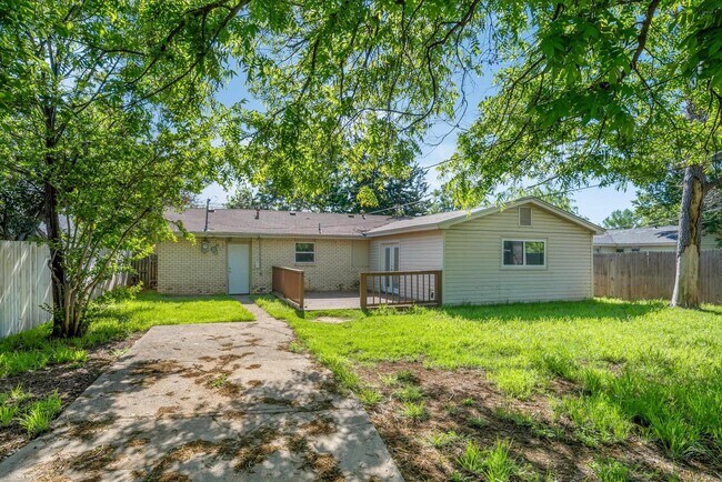 Building Photo - 5114 Fairway Blvd