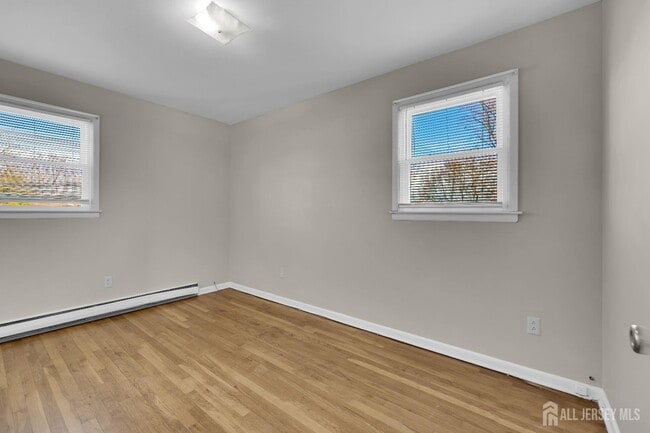Building Photo - 207 Gertrude Terrace
