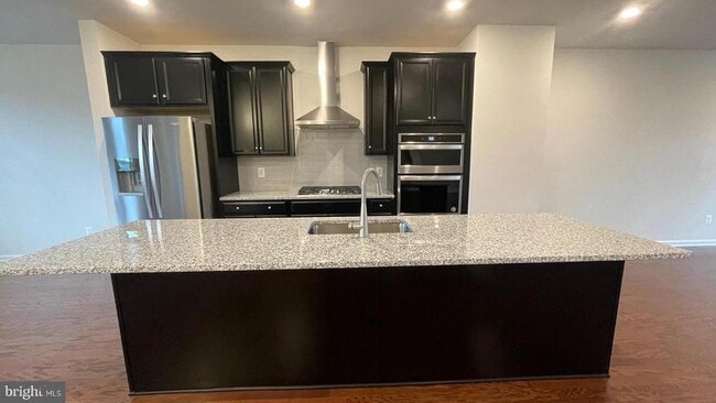 Building Photo - 43003 Cattail Marsh Pl