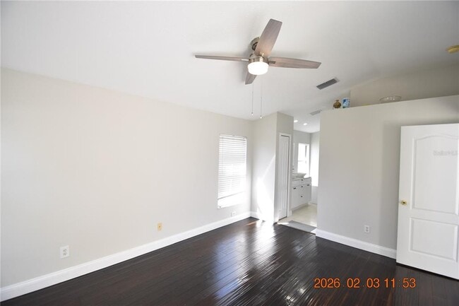 Building Photo - 1922 Sean Wood Cir