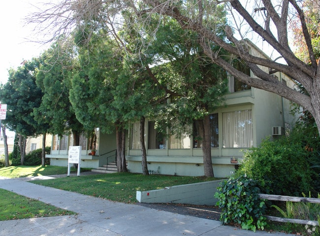 Heavy tree obstruction and limited views. - Royal Terrace Apartments