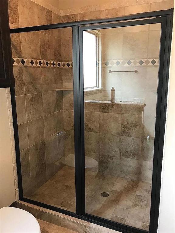 Building Photo - 3624 Oakridge Cir
