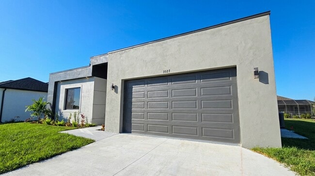 Building Photo - 1027 Kismet Pkwy